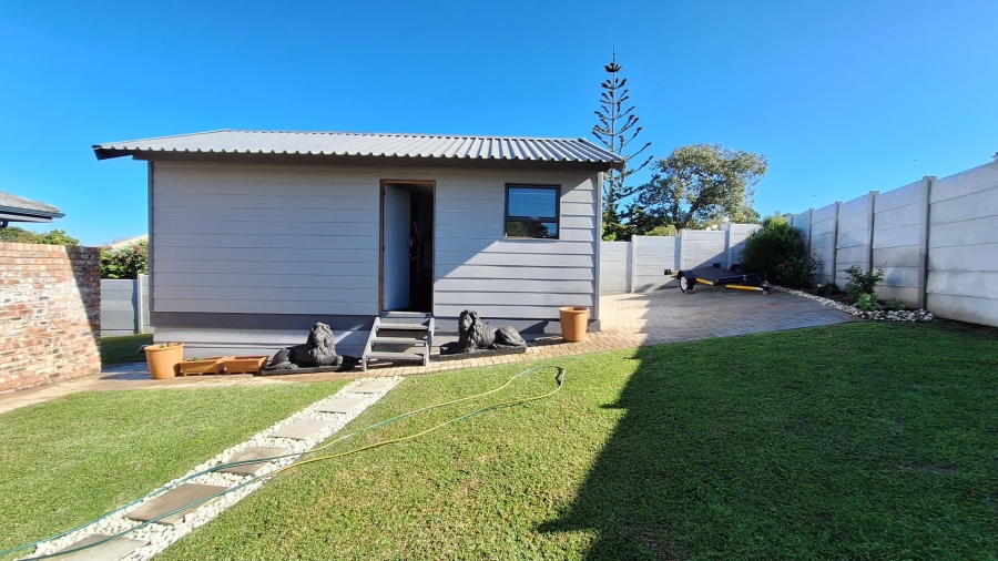 2 Bedroom Property for Sale in Dana Bay Western Cape